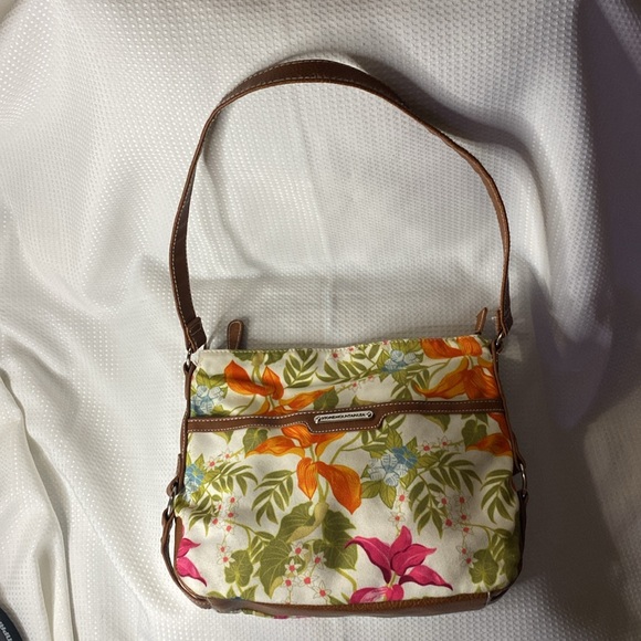 Stone Mountain Floral Canvas and Faux Leather Shoulder Bag EUC - Picture 2 of 10